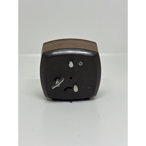 VTG Westclox Alarm Clock Made In USA Retro Square Woodgrain Finish NOT WORKING - Picture 5 of 10